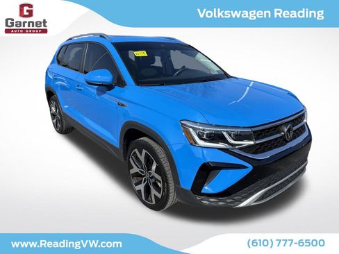 Certified 2023 Volkswagen Taos SEL image 7
