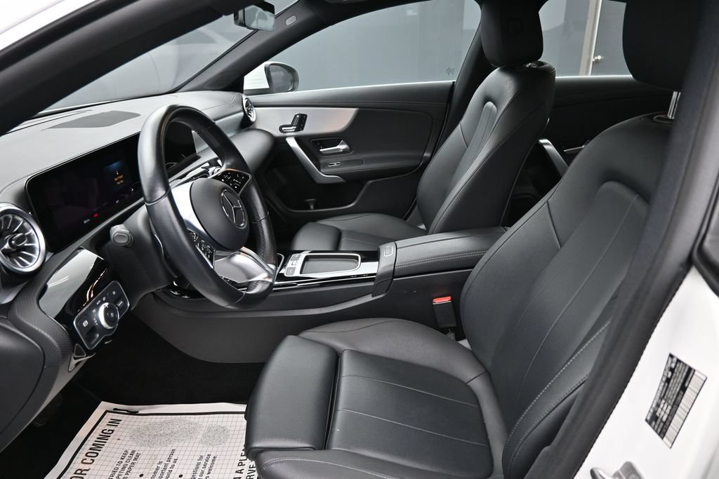 Used 2025 Mercedes-Benz CLA 250 4MATIC image 11