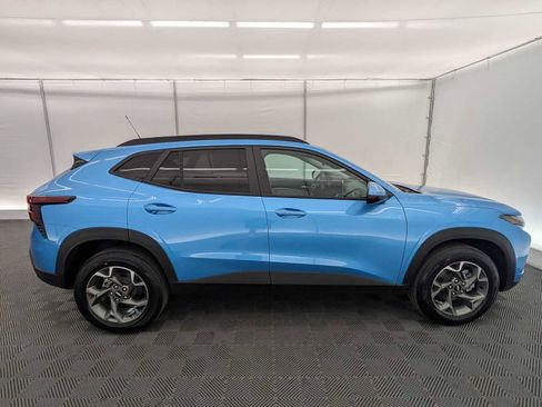 New 2026 Chevrolet Trax LT w/ Driver Confidence Package FWD image 7