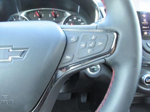 Used 2023 Chevrolet Equinox RS AWD/4WD image 25
