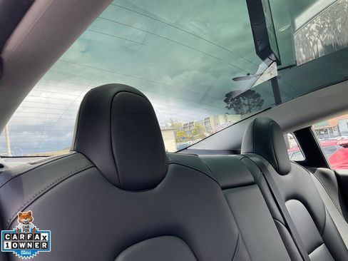 Used 2022 Tesla Model 3 Long Range AWD/4WD image 57