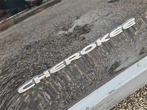 Used 2018 Jeep Cherokee Latitude image 29