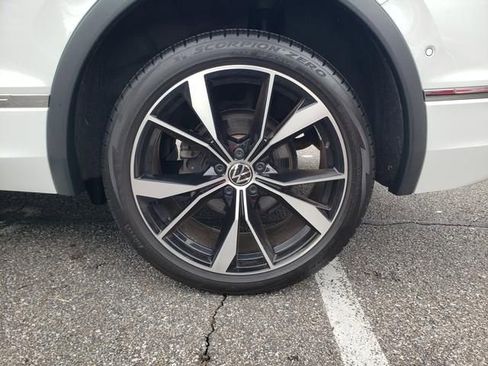 Used 2024 Volkswagen Tiguan SEL R-Line AWD/4WD image 26