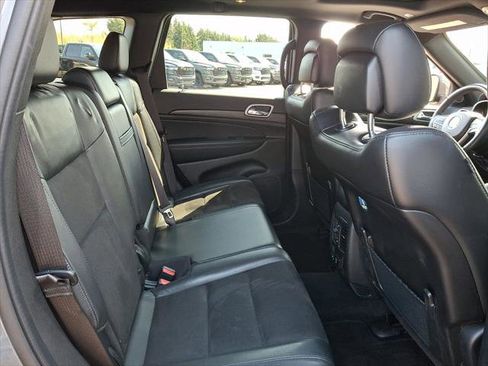 Certified 2022 Jeep Grand Cherokee Laredo X image 15