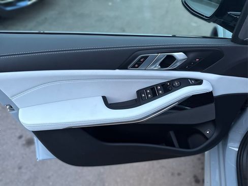 New 2026 BMW X5 xDrive50e w/ M Sport Package image 26