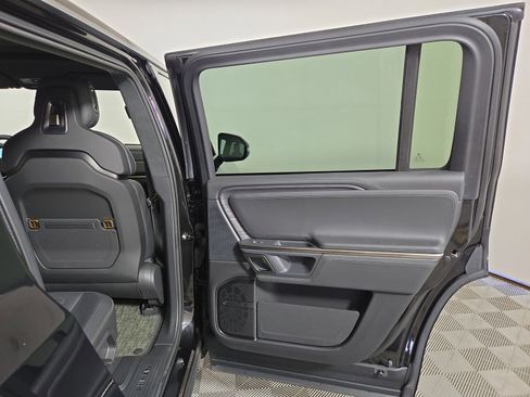 Used 2024 Rivian R1S Adventure AWD/4WD image 19