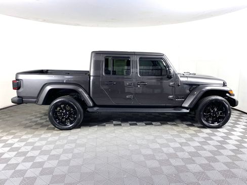 Used 2021 Jeep Gladiator Overland image 7
