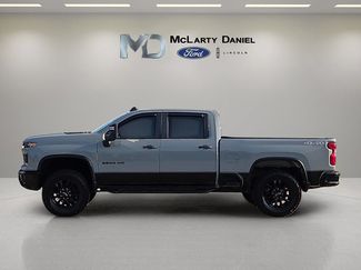 Used 2024 Chevrolet Silverado 2500 Custom w/ Custom Value Package AWD/4WD video 3