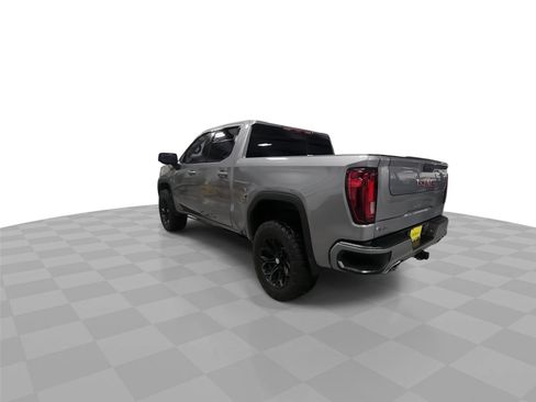 Used 2024 GMC Sierra 1500 AT4 w/ Technology Package AWD/4WD image 7