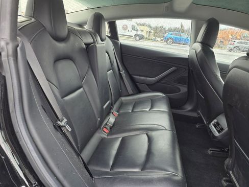 Used 2018 Tesla Model 3 Long Range image 12