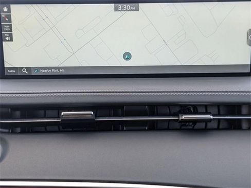 Used 2025 Genesis GV70 3.5T Sport w/ Sport Advanced Package image 24