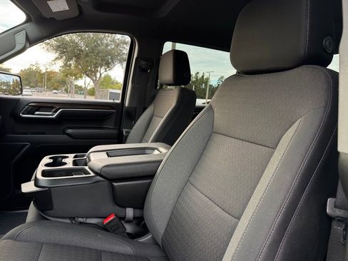 Used 2025 Chevrolet Silverado 1500 LT image 35