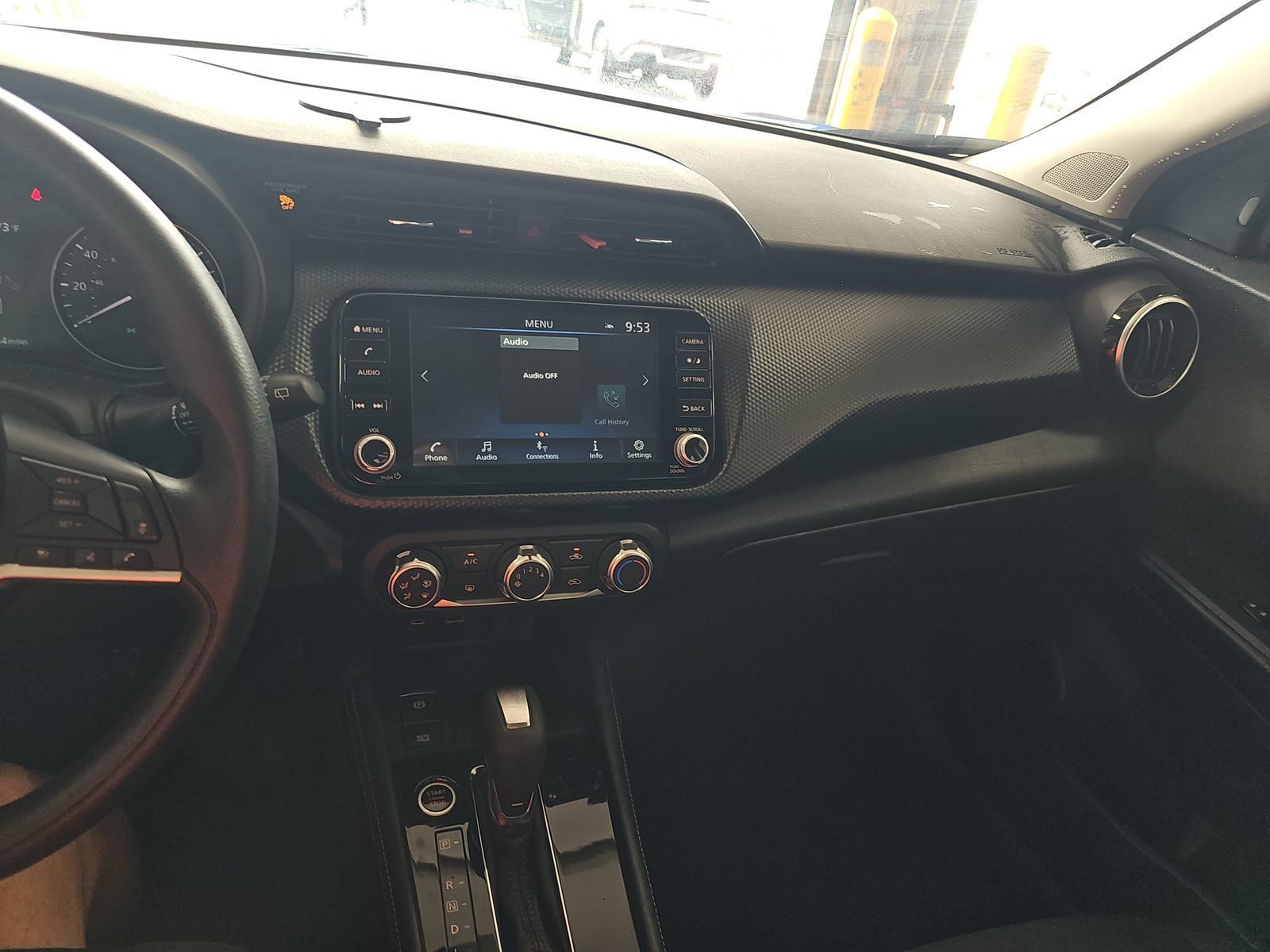 Used 2024 Nissan Kicks SV FWD image 6