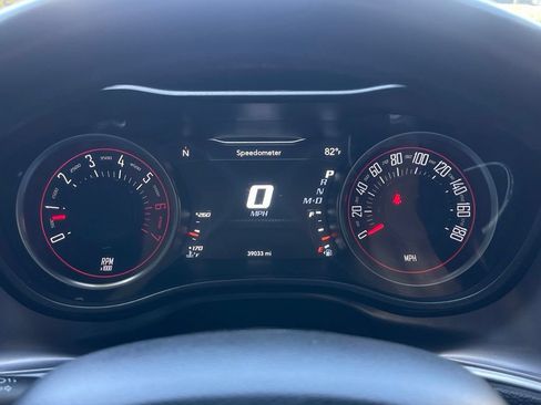 Used 2020 Dodge Challenger R/T Scat Pack RWD image 20
