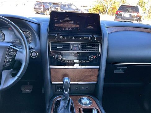 Used 2023 Nissan Armada SL w/ Captain's Chairs Package image 16