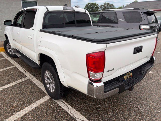 Used 2016 Toyota Tacoma SR5 w/ SR5 Appearance Package (SN) AWD/4WD image 7