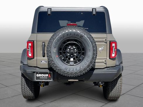 New 2026 Ford Bronco Badlands w/ Sasquatch Package image 4