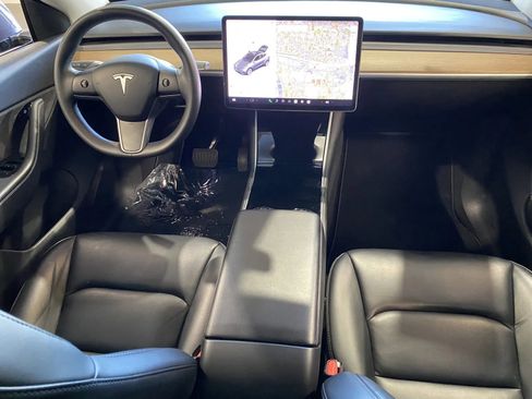 Used 2021 Tesla Model Y Long Range image 5