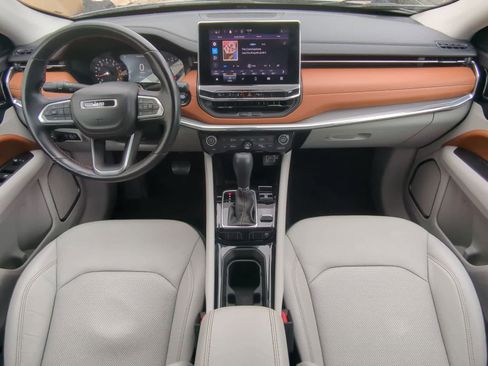Certified 2022 Jeep Compass Limited AWD/4WD image 15