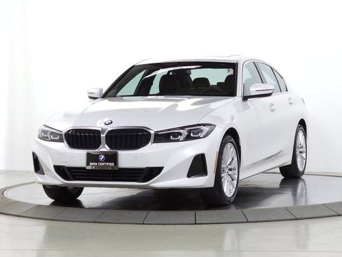 Used 2024 BMW 330i xDrive Sedan w/ Convenience Package AWD/4WD image 4