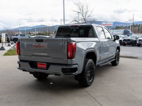 Used 2024 GMC Sierra 1500 AT4 w/ Technology Package image 7
