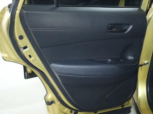 Used 2023 Toyota Corolla Cross SE image 13