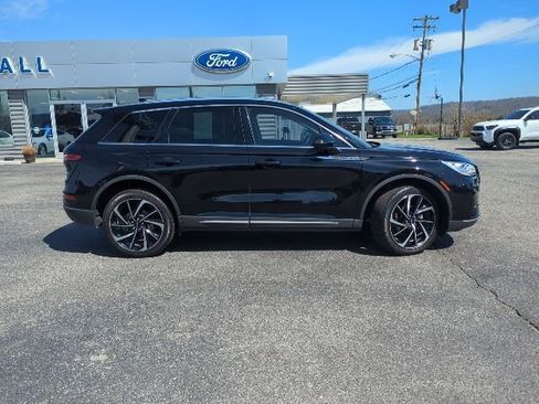 Used 2024 Lincoln Corsair Reserve w/ Equipment Group 201A image 10