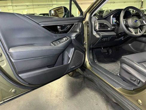 Used 2025 Subaru Outback Touring XT AWD/4WD image 22