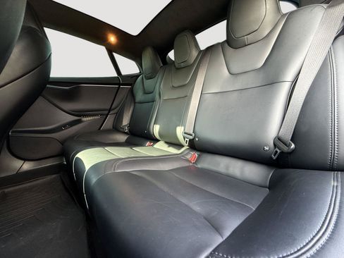 Used 2021 Tesla Model S Performance AWD/4WD image 22