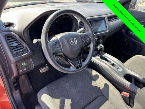 Used 2020 Honda HR-V Sport image 8