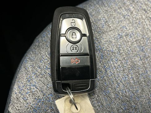 New 2025 Ford Maverick XLT w/ XLT Luxury Package image 25