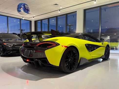 Used 2017 McLaren 570S Base image 5