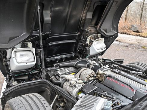 Used 1995 Chevrolet Corvette Coupe RWD image 20