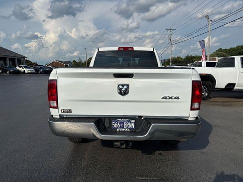 Used 2018 RAM 1500 Tradesman w/ Chrome Appearance Group AWD/4WD image 4