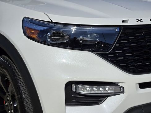 Used 2024 Ford Explorer ST w/ Equipment Group 401A image 9