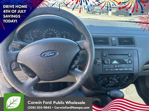 Used 2007 Ford Focus SE FWD image 11