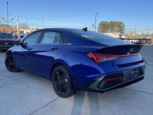 New 2026 Hyundai Elantra SEL Sport Premium FWD image 3