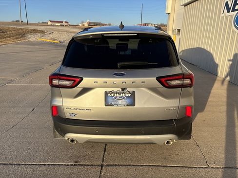 Used 2023 Ford Escape Platinum image 5