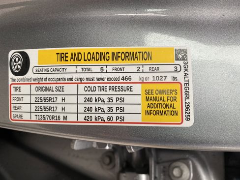 Used 2024 GMC Terrain SLE image 37