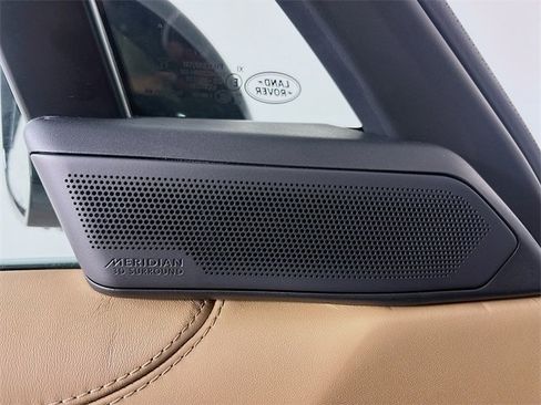 New 2025 Land Rover Range Rover Long Wheelbase SE image 20