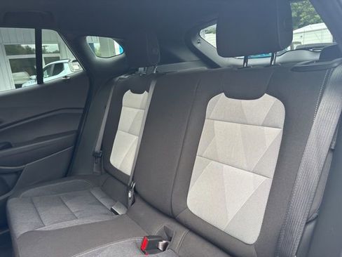 Used 2024 Chevrolet Trax RS w/ Sunroof Package image 14