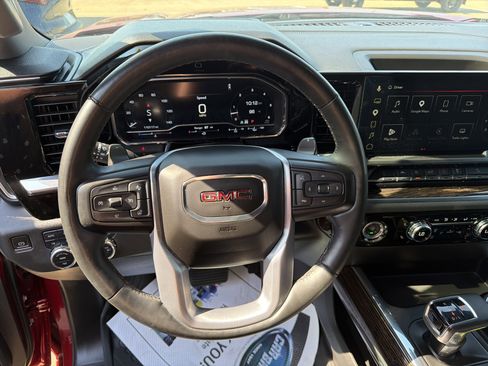 Used 2023 GMC Sierra 1500 Elevation AWD/4WD image 18