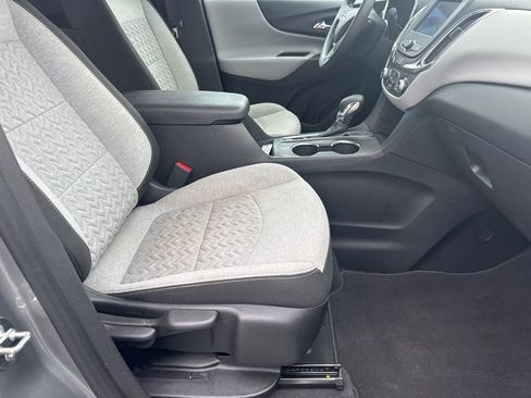 Used 2023 Chevrolet Equinox LT FWD image 14