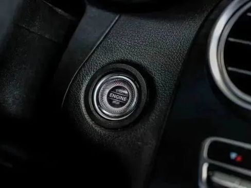 Used 2020 Mercedes-Benz C 300 Sedan image 22