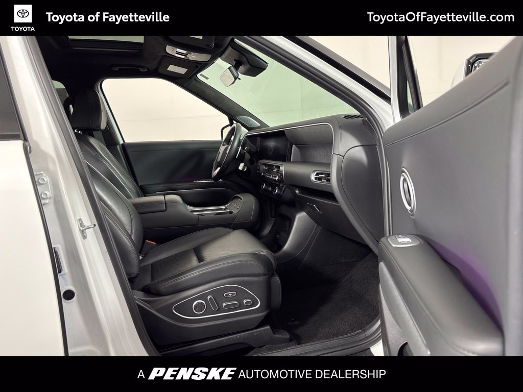 Used 2026 Hyundai Palisade Calligraphy AWD/4WD image 6