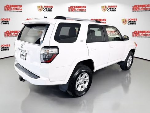 Used 2024 Toyota 4Runner SR5 Premium w/ Moonroof Package AWD/4WD image 17