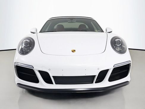 Certified 2019 Porsche 911 Targa 4 GTS AWD/4WD image 9