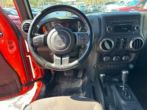 Used 2015 Jeep Wrangler Unlimited Sport w/ Quick Order Package 24S image 12