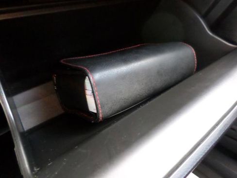 Used 2018 Toyota RAV4 XLE image 25