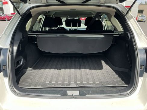 Used 2019 Subaru Outback 2.5i Premium AWD/4WD image 28